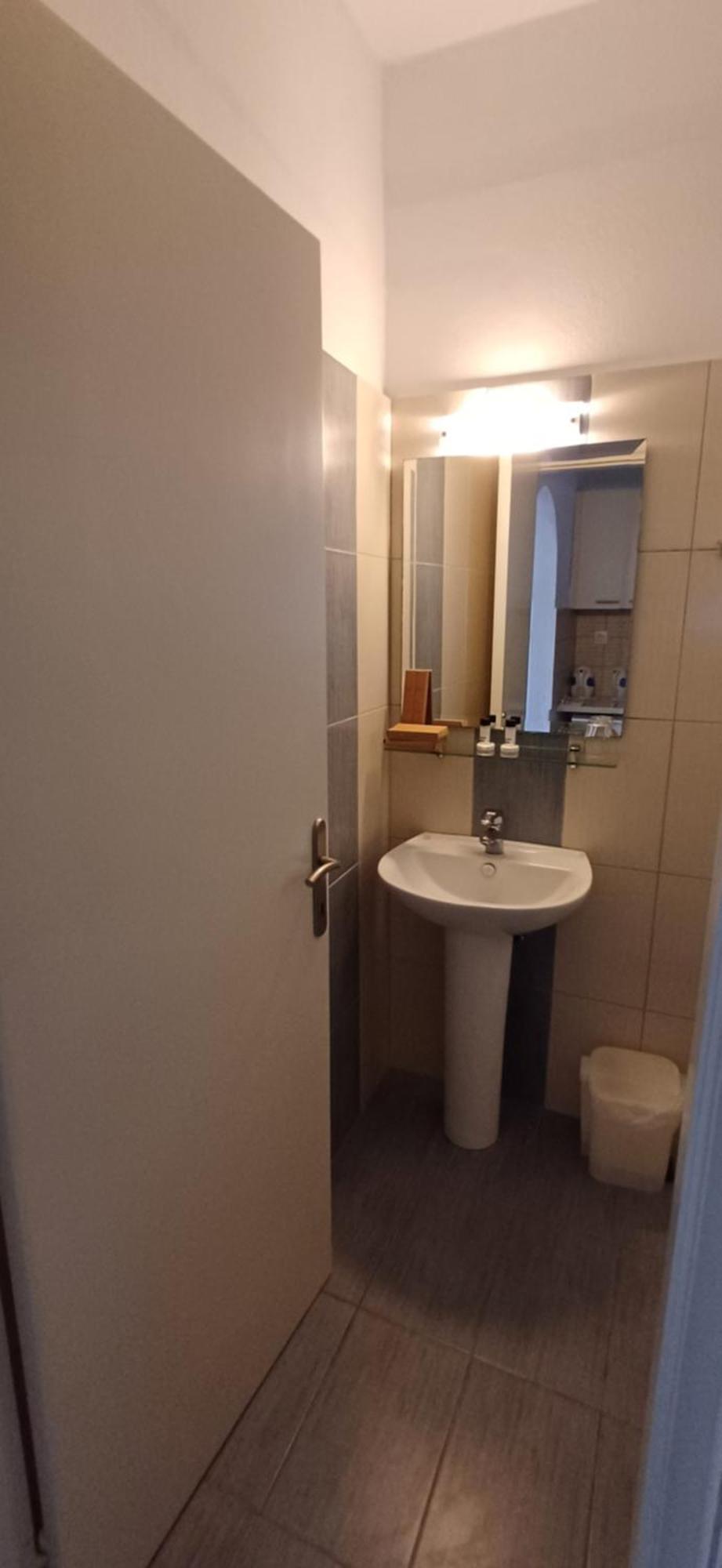 Aparthotel Kavourakia 2*