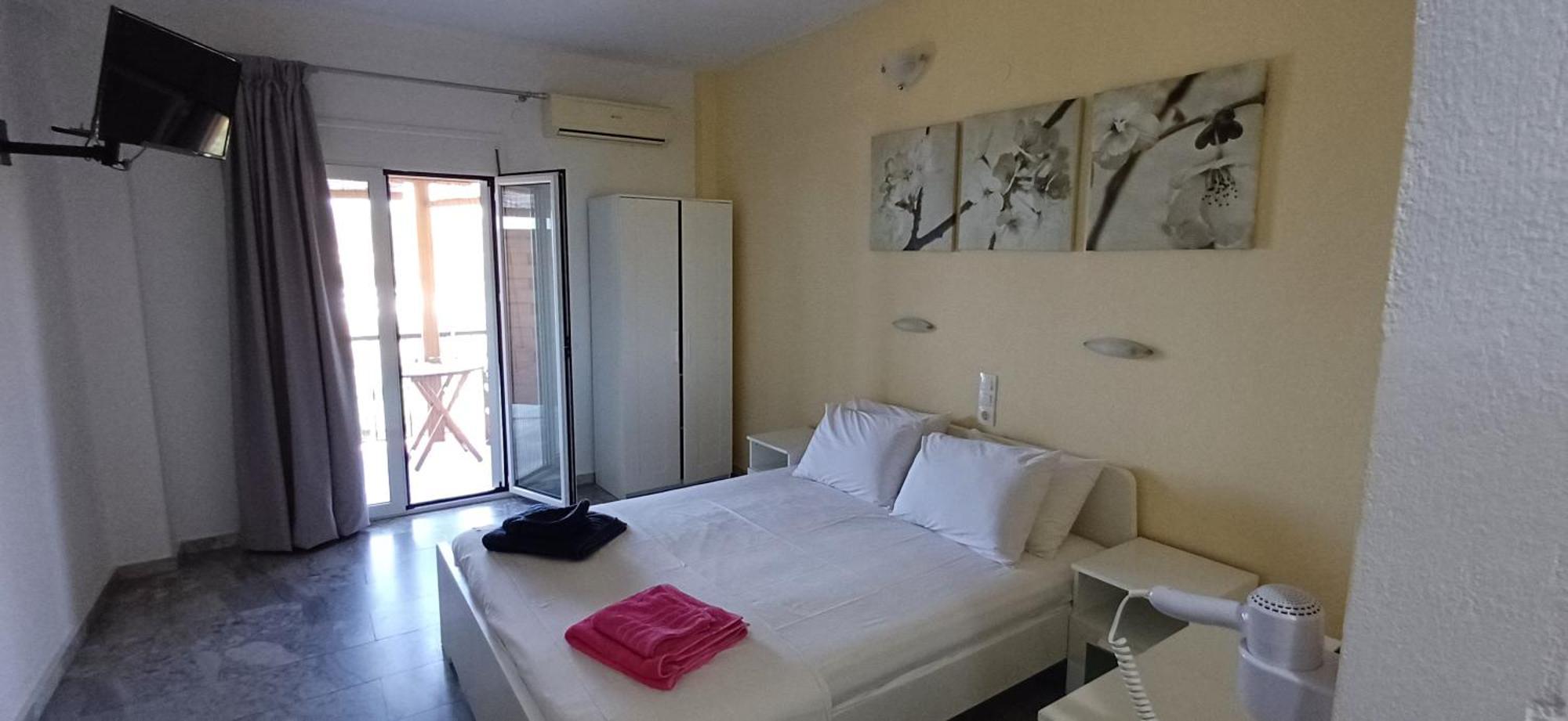 Aparthotel Kavourakia Kolios