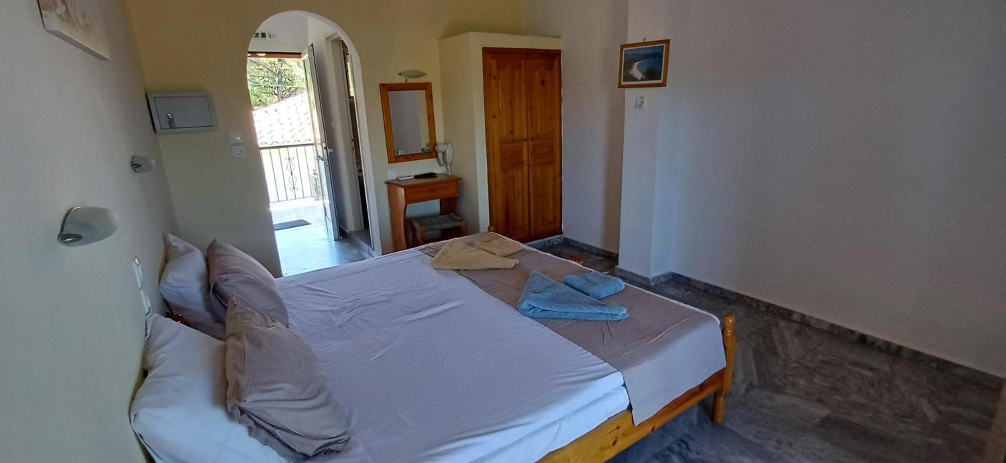 Kavourakia Aparthotel